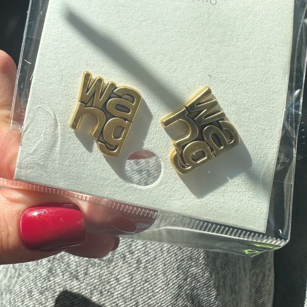 18k gold earrings